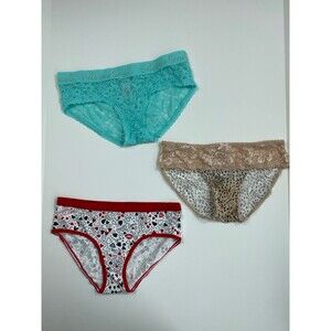 Victoria’s Secret 3pcs Bikini Panty Bundle Size Small